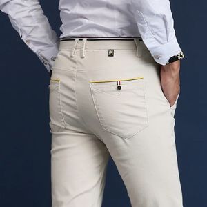 クラシックスタイルの男性春夏薄いカジュアルパンツファッションビジネスコットンソリッドオフィスズボン高品質の男性ズボン240421