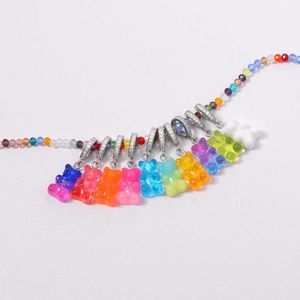 Pendanthalsband 2021 Nya Shiny Gradient Gummy Bear Glass Beaded Necklace For Women Girl Silver Color CZ Bears Pendant String Beads Smyckesgåvor Y240420