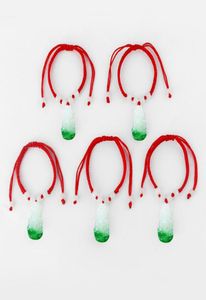 10pcs yeşil Buda bodhisattva ile beyaz boncuklar kırmızı ip ip şanslı bileklik Çin oryantal takılar ayarlanabilir2670253