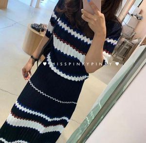 Work Dresses Women's Suit 2024 Summer Temperament Wave Pattern Ice Silk Knitted Short-sleeved Shirt Skirt Two-piece