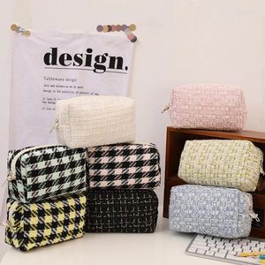 Cosmetic Bags Cute Women Makeup Kits Handbags Organizer Wallet Pencil Cases Pouch Bag Kawaii Canvas Plaid Travel Lipstick Storage