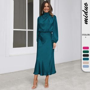 Casual Dresses Fashion French Style Design Dress 2024 Spring and Autumn Halterneck Långärmad satin Elegant Lady of Note Evening