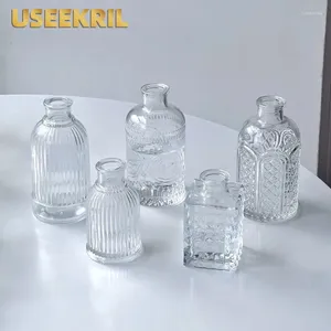 Storage Bottles Glass Sauce Bottle Embossed Bitters With Lid Oil Kitchen Seasoning Bar Accessories