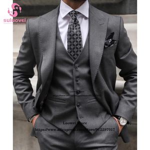 Fashion Slim Fit Wedding Suits For Men 3 Piece Jacket Vest Pants Set Male Business Blazer Formal Party Groom Peaked Lapel Tuxedo 240408