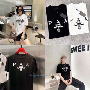 Projektanci Mens T Shirt Odzież Czarno -białe kobiety słynne marki TEES Krótki rękaw dla kobiet swobodne streetwear Hip Hop Tshirts Projektantka Koszula