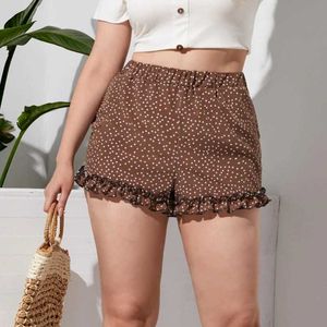 Kvinnors shorts plus storlek elastisk midja elegant polka dot shorts kvinnor frill sallad trim hög midja rak strand shorts kvinnlig stor storlek 7xl y240420