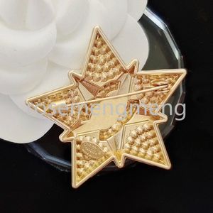 Street Brand Women Girls Star Designer Brosch 18K Gold Crystal Letter Pins Broche Pearl Brooches Party Gift Lapel Pin Fashion Födelsedagar Smycken