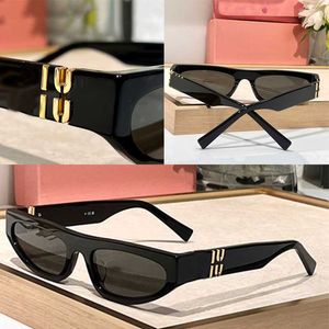 Designer niu occhiali da sole a scorrimento con un audace gatto e occhio elegante uomini s e donne telaio ovale acetato polizia piccolo gafas smu07zs festa di vacanza per il tempo libero nn0j