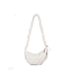 2023 Ny Winter Pearl Bright Face Dumpling Bag Brand Hardware Drawstring Axel stor kapacitet Pu Crossbody