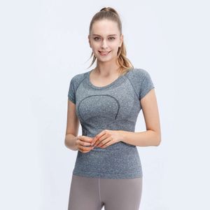 Lu Yoga Clothes Designer Women Top Quality Fashion Shirts Collection Tech Sports短袖Tシャツランニングベアラブルフィットネススーツアウトドアスーツ