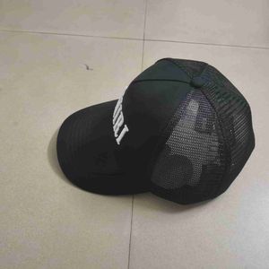 2022 Designer Lexurie Lettre Broderie Bend Wave Caps Man Hip Hop Visor Mesh Male Femelle Cross Punk Baseball Hats