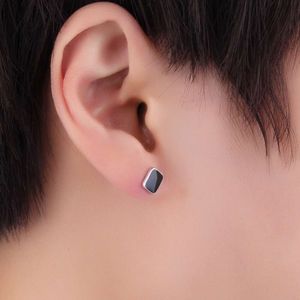 S925 Silver Ear unha Moda de moda personalizada Hip Hop simples Brincos pretos legais quadrados