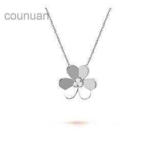 fourleaf clover pendant necklace female steel lucky grass clavicle saturn diamond necklaces gold for women mens tennis chain rose gold silvery