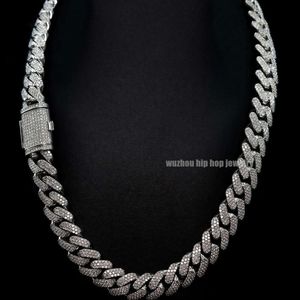 Fina smycken Hiphop Chain 13mm Bredd Box Clasp Made of S925 Silver 3 Row Round Cut Iced Out Moissanite Cuban Necklace