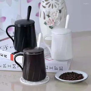 Canecas preto e branco caneca coveiro criativo xícara de café em casa Presente de publicidade