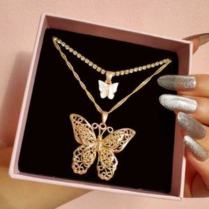 Pendant Necklaces Bohemia Cute Acrylic Butterfly Charms Tennis Choker Necklace For Women Multilayer Hollow Out Butterfly Long Chain New Jewelry Y240420