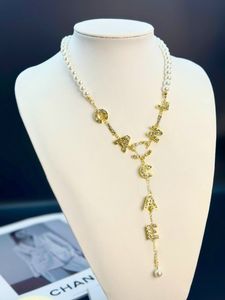 Designer hänge halsband pärlhalsband choker kedja kvinnor guldpläterade varumärke smycken tillbehör par gåva