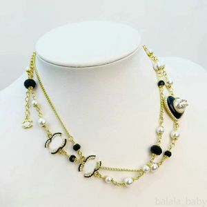 Designer halsband Pearl Chain Halsband för kvinnor klassiska choker kvinnors smycken tillbehör älskar gåva