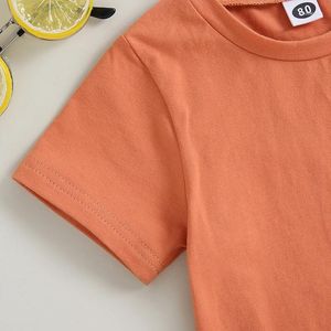 Roupas conjuntos de roupas de verão 2pcs roupas de verão de manga curta shorts de bolso de camiseta gráfico Definir roupas de bebê