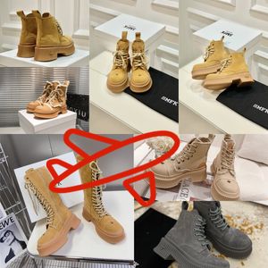 2024 BOTAS DE DESIGNER MULHERES POPOMALIZADAS BOOTIAS CURTAS TORNO BOT SOLES LUZULO SOLES SUPERIORES CHOSSAS Tamanho do salto 35-40 Desert Smfk Gai