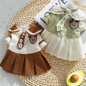 Dog Apparel Dress Skirt Filt escolar estilo de tração Saias de princesa para cães pequenos Roupos de verão Petos de casamento Costumes de fantasia