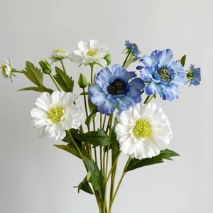 Dekorative Blumen 3pcs künstliche Seidenblume Blue Blue Bugleweed Arrangement Vergiss-me-nicht Blumendekoration Home Hochzeit Brautstrauß