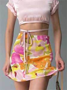 Skirts Women Bohemian Floral Skirts High Waist Mini Skirts Summer Casual Beach Aesthetic Y2K Strtwear Y240420