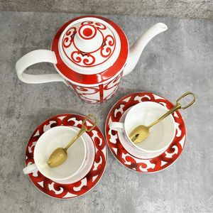 Butelki z wodą nordycka kości China Teapot 1 l z filiżanką Zestaw herbaty Zestaw Porcelanowy Kettle duża pojemność na prezent ślubny