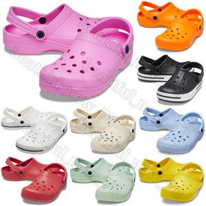 2024 free shipping designer sandals for men women slides sliders triple black white pink bone clog beach slide mens womens sandal outdoor shoes sandale