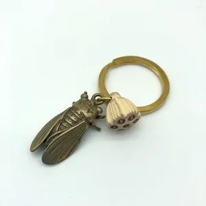 Estatuetas decorativas Brass Small Cicada Key Ring com raiz de lótus de madeira e plana