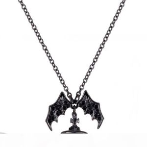 Queen Mother Demon Evil Titanium Black Wings Diamond Saturn Necklace Super Cool Punk Bat3158
