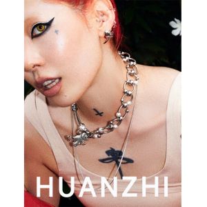 Colares huanzhi y2k vintage prata cor letra de colar de miçangas urso pendente personalizado jóias exageradas cyberpunk para mulheres casal