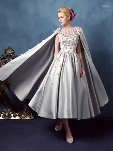 Party Dresses Vintage Silver Flowers Pearls -Length Arabic Dubai Prom Dress 2024 Med Cap Sleeves Formella aftonklänningar Vestidos de Festa