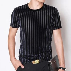 Sommer gestreifte Eis Seidenstoff Tops Herren runder Nacken Jacquard Gewebe Velor Kleidung Männer Mode T-Shirt 240418