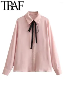 Kvinnors blusar 2024 Spring Women Satin Sweet Tie Up Bow Collar Casual Blus Långärmning Vänd ner kvinnlig topplös skjorta Y2K