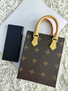 LOUISEVIUTION TOG WASKA TOG LVSE WOMEN LVSE Crossbody Shell Monety torebki brelokowe luksusowe torby kobiety brązowe liter