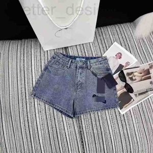 Damen Jeans Designerin Kurzanlagen Hosen Damen gedruckte dreieckige Plaidtaschen invertiertes dreieckiges Logo Denim Shorts Frauen Ultra Short QQ8X