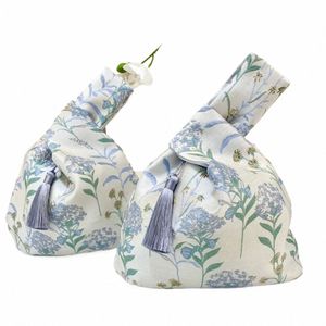 3Colors Tassel handledspåse Kinesisk stil Tassel Pendant Gift Pouch Chegsam Accores Imitati Silk Embroidery Hanfu Handväska X7XT#