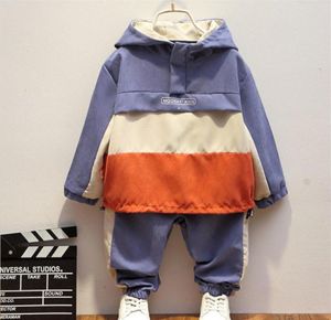 Teen Kids Clothes Baby Boys Costume Letter Tracksuit Tops Pants 2st Children Boy Outfits Kläder Set Spring Autumn T200707232K1184292