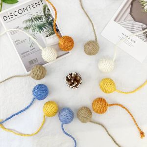 Toys New Cat Pet Sisal Rope Weave Ball Teaser Play Chewing Scratch Catch Toy Interactive Scratch Funny Chew Toy for Pet Cat Dog