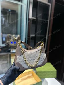 Tasarımcı Çanta Moda Çanta Baget Çanta Mektup Serisi Küçük Hilal Şeklinde Omuz Yumuşak Deri Omuz Kayışı Aksiller Tepe Crossbody Bag Çanta 23cm WYG