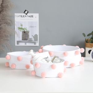 Cesti cestini Pompom Cotton Rope Storage Boxes a mano Cesti intrecciati per bambini vestiti sporchi Basket Toys Desktop Organizzatore Organizzatore Accessorio