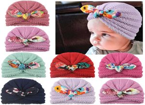 Nowa dziewczynka chłopiec z dzianiny króliczki turbanowe Bow Hat Toddler dla dzieci głowa głowa opaska na solidne cukierki kolorowe czapkę 6M4T4398452