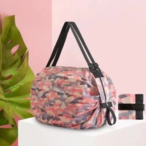 Bolsas 1pc Camo rosa impermeabilizado de uma bolsa de ombro de um ombro Saco de compras dobrável Viagem Bolsa de armazenamento portátil Distão Sundry Sood Storage