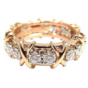 Pierścienie klastrowe Pierścień biżuterii dla kobiety Połączenie krzyżowe z Diamond Cyrronia Mens Luksusowy statek Boże Narodzenie Walentynki Drop De Dhzg6