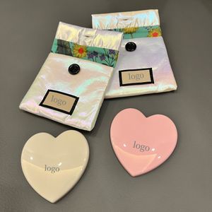 Designer Favor Luxury Makeup Mirrors Heart Shaped Fashion Letters Folding Beauty Tools With VIP Gift Dust Bag For Wedding Gift