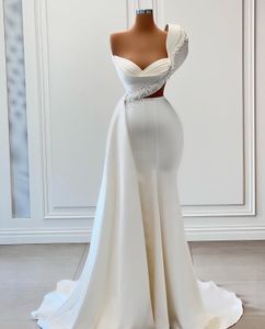 2024 Sexy Gorgeous Mermid Wedding Dresses Bridl Gown Perls Beded One Shoulder Stin Cutwy Wist Sweep Trin Custom Bech Country Plus Size Vestido De