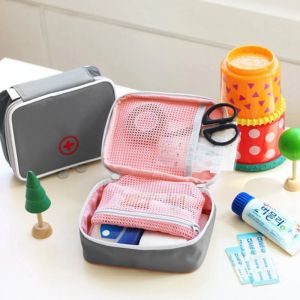 Bolsas Mini Bolsa de Armazenamento por Medicina Portátil Viagem Viagem Primeiros Aids Sacos Medicados Organizador Organizador de Survival de Emergência ao ar livre Caixa