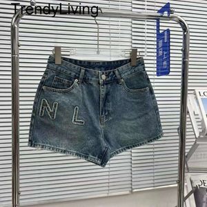 Nya 24SS Women Jeans Designer Shorts Womens Fashion Brand Letter SPRICED PRINTED Denim Shorts Summer Casual Womens Jeans Pants