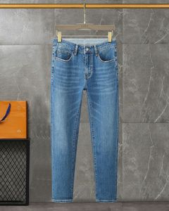 Lila Jeans Denimhose Herren Jeans Designer Jean Men Black Hosen High-End-Qualität Straight Design Retro Streetwear Casual Swatpants Designer Jogger Pant #44